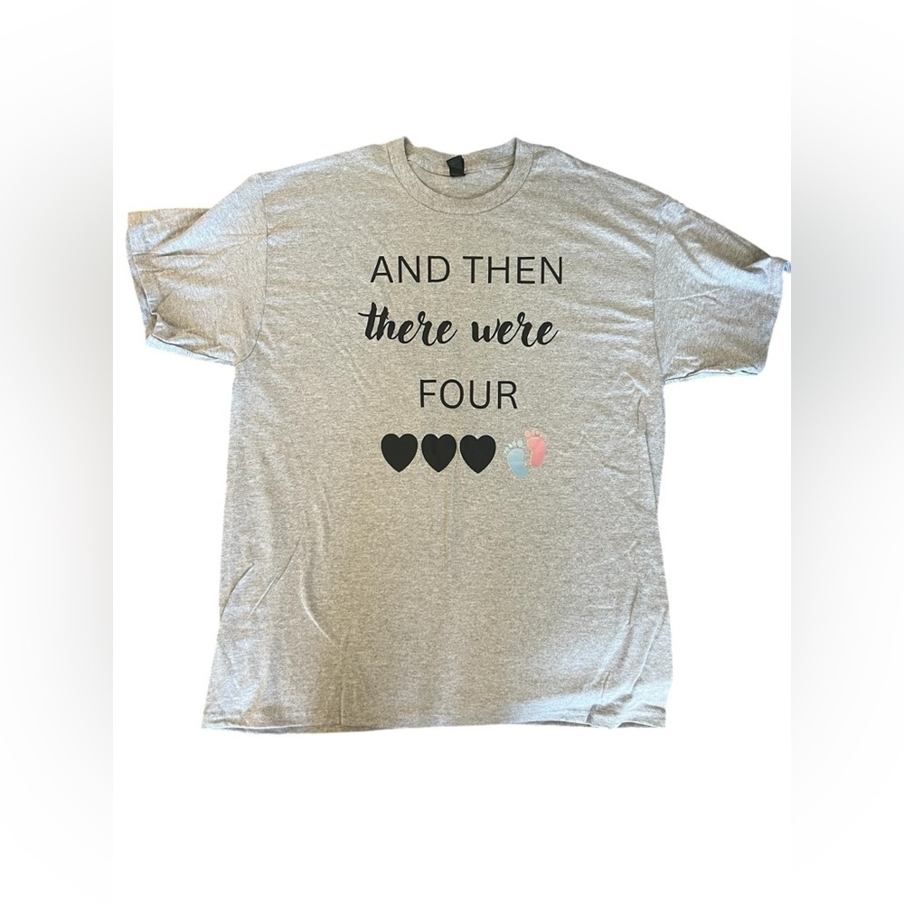 Pregnancy announcement 2nd child parents and toddler matching tshirt set - Picture 3 of 8
